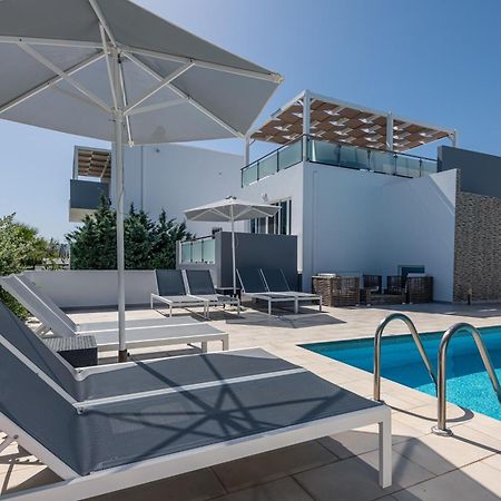 Asteria Pearl Villa 2 With Rooftop Jacuzzi ตีกากี ภายนอก รูปภาพ