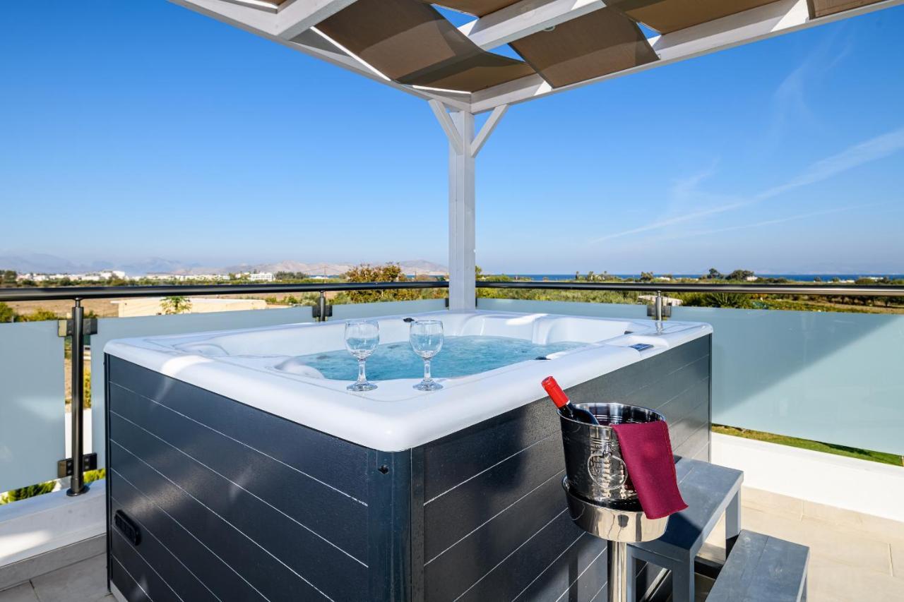 Asteria Pearl Villa 2 With Rooftop Jacuzzi ตีกากี ภายนอก รูปภาพ