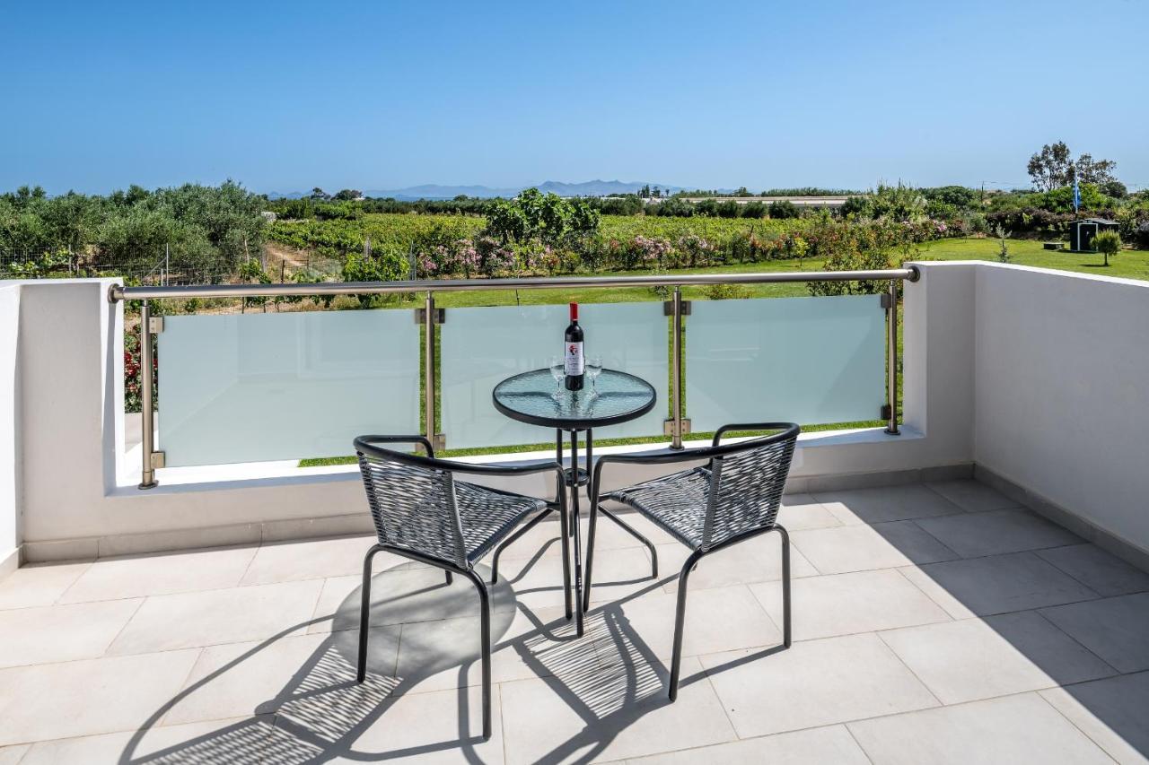 Asteria Pearl Villa 2 With Rooftop Jacuzzi ตีกากี ภายนอก รูปภาพ