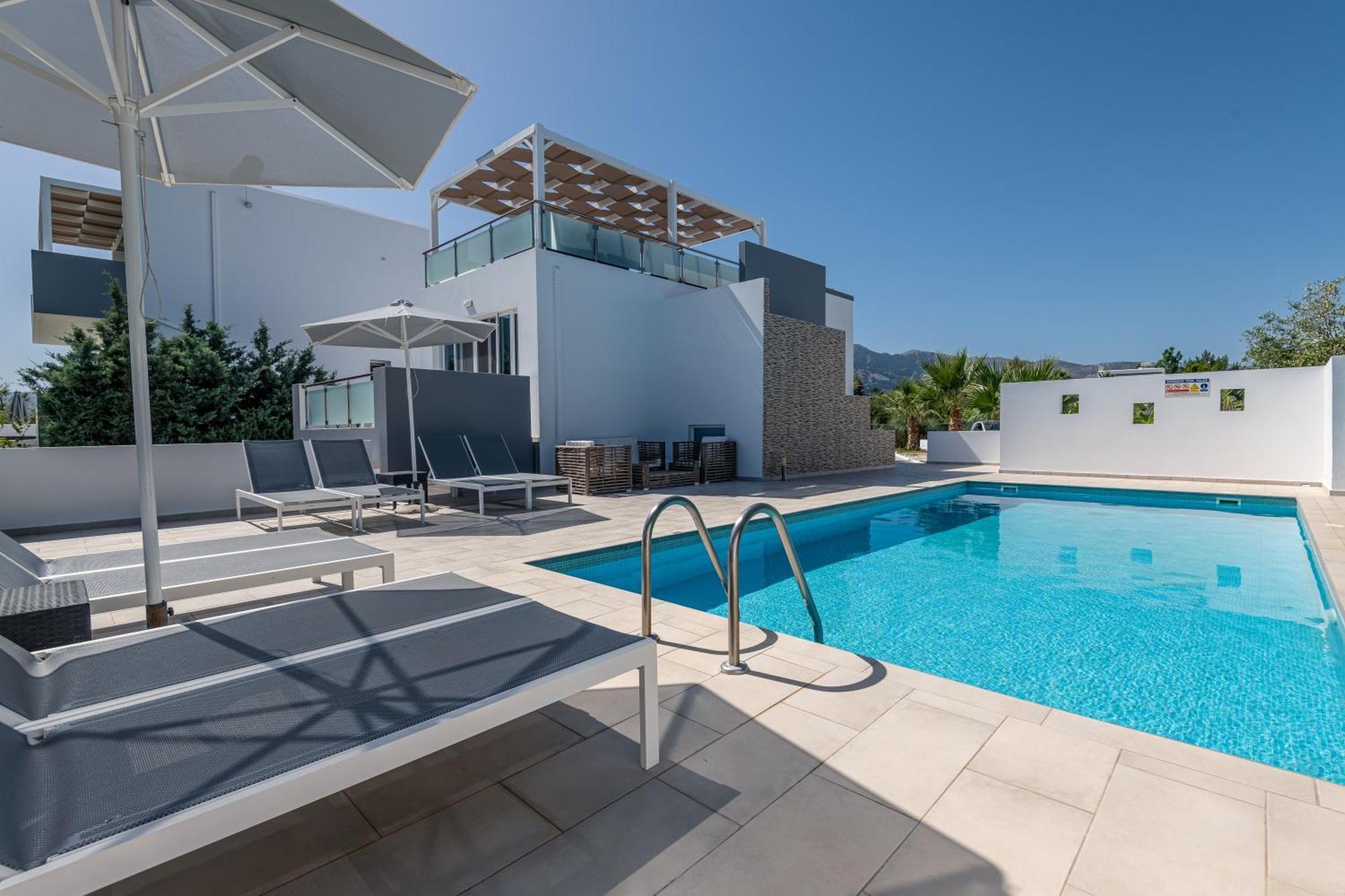 Asteria Pearl Villa 2 With Rooftop Jacuzzi ตีกากี ภายนอก รูปภาพ