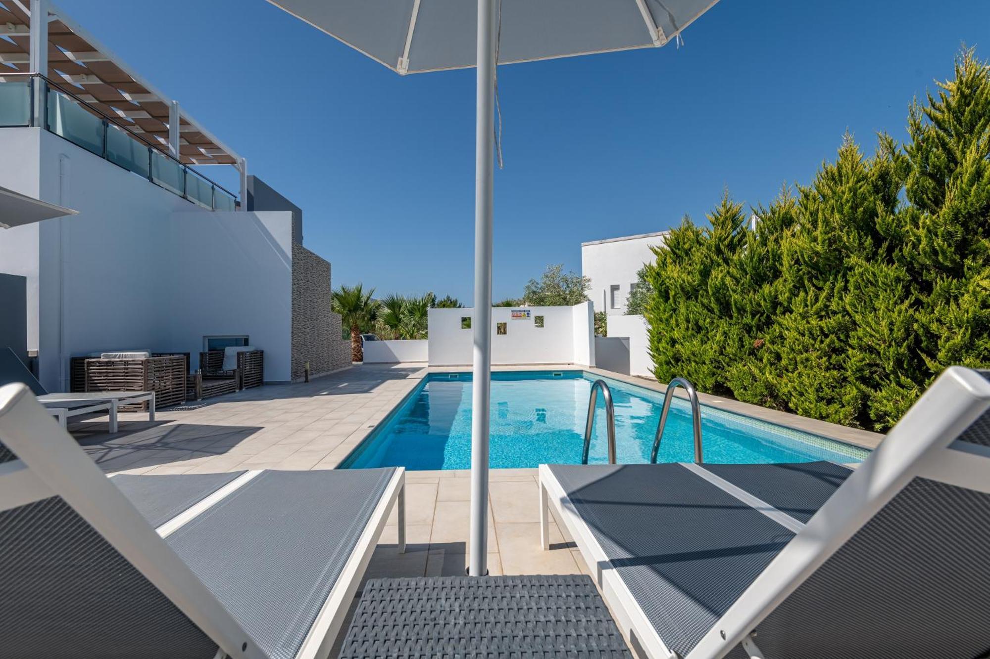 Asteria Pearl Villa 2 With Rooftop Jacuzzi ตีกากี ภายนอก รูปภาพ