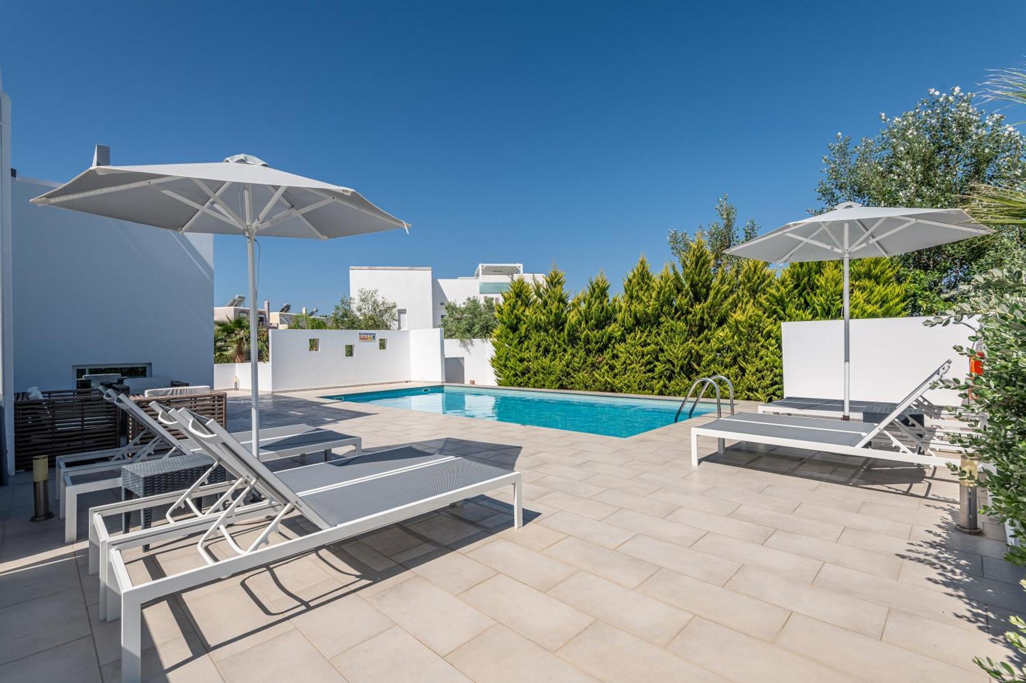 Asteria Pearl Villa 2 With Rooftop Jacuzzi ตีกากี ภายนอก รูปภาพ