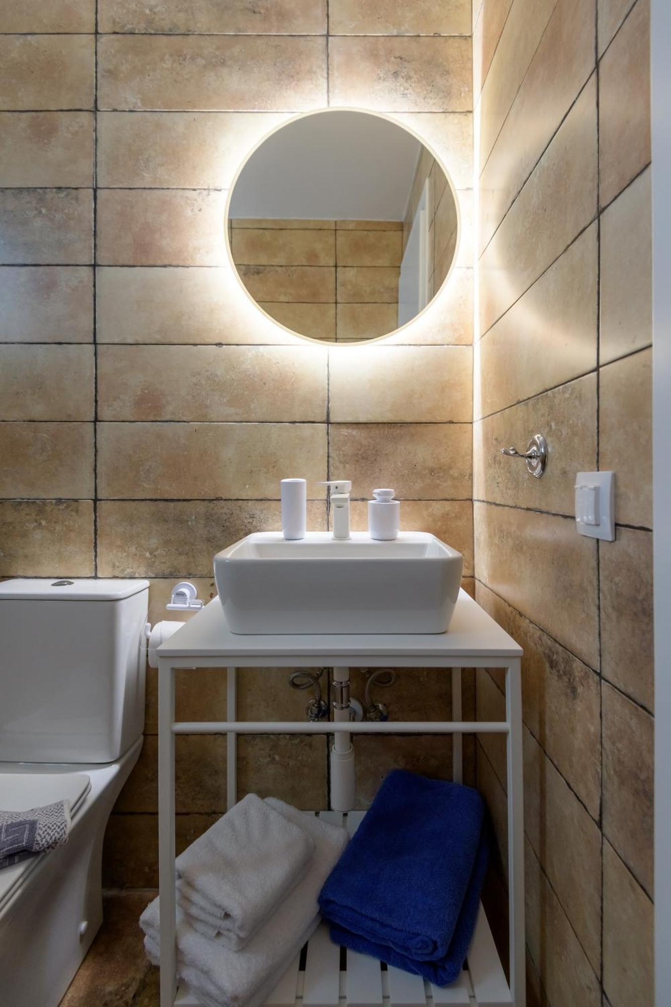 Asteria Pearl Villa 2 With Rooftop Jacuzzi ตีกากี ภายนอก รูปภาพ